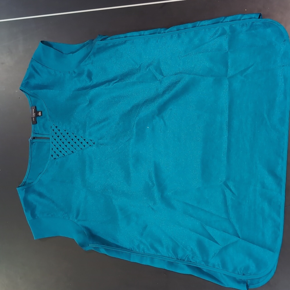 Shimmer polyester blouse - Picture 2 of 9